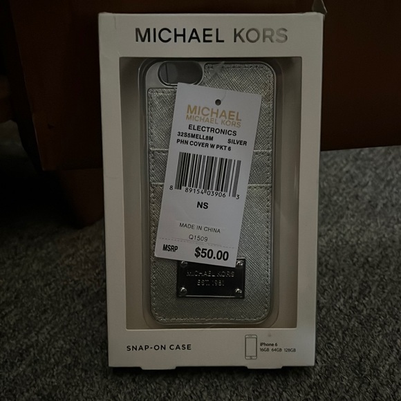 Michael Kors MK Snap On IPhone 6 phone case NWT - Picture 2 of 4